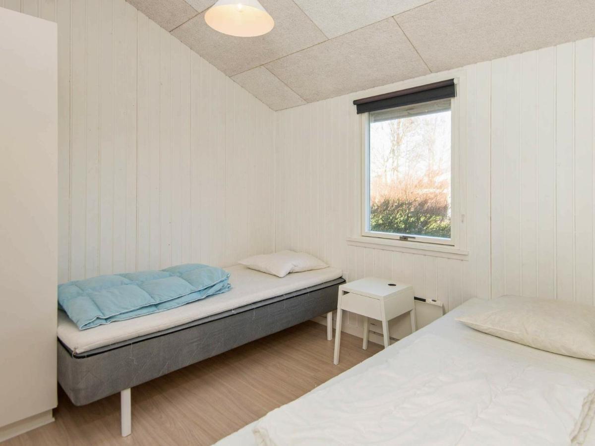 8 Person Holiday Home In B Rkop Egeskov  Εξωτερικό φωτογραφία
